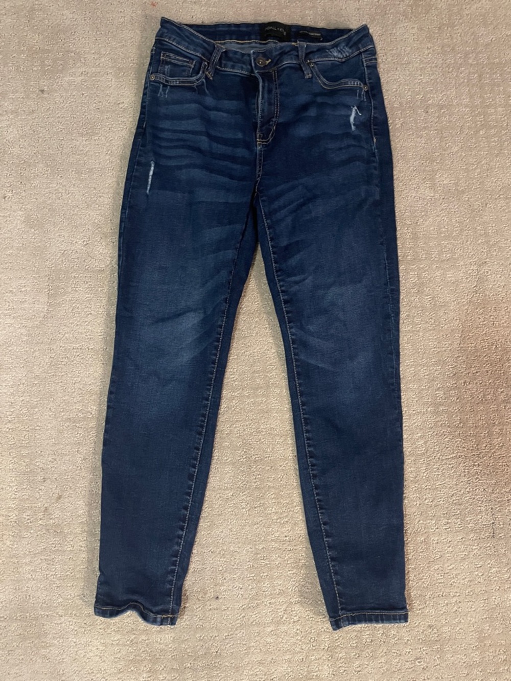Kendall + Kylie 9 29 the ultra babe skinny Women distressed Jeans